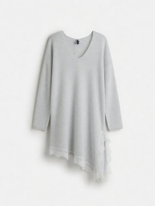 Feinstrickpullover in Grau mit Spitzen-Saum