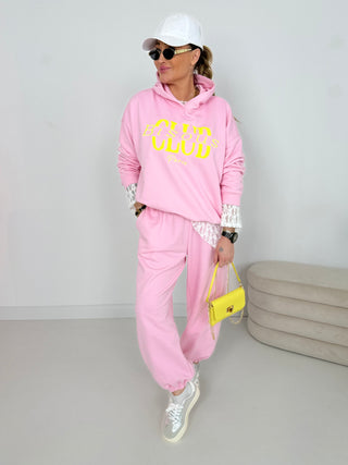 Zweiteiler in Rosa aus Hoodie & Hose