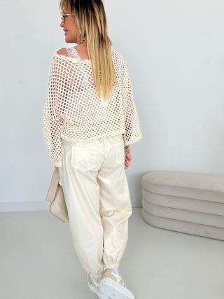 Häkelpulli in Creme